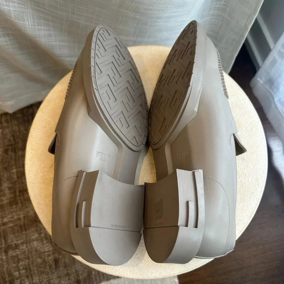 FENDI FRAME LOAFER BEIGE/GREY FF BAGUETTE LOGO SZ UK9/EU 40/US 10 NEW SEASON! - Picture 7 of 8